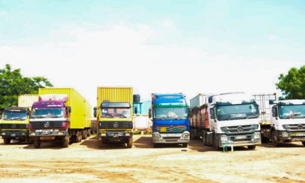 Over 3000 trucks pile up at Elegu causing price hikes in Juba
