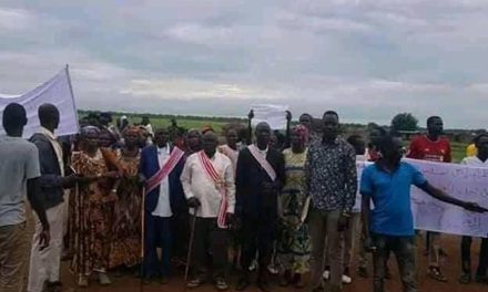 Palouch residents continue to protest against environmental pollution
